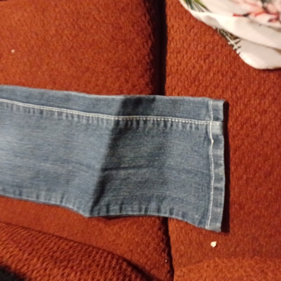 Jeans - Picture 3 of 4